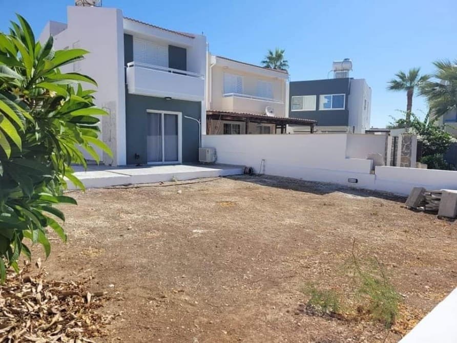 For Sale : House  - Paphos, Chlorakas