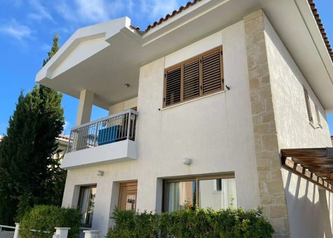 2 Bedroom house for sale Asimina Complex