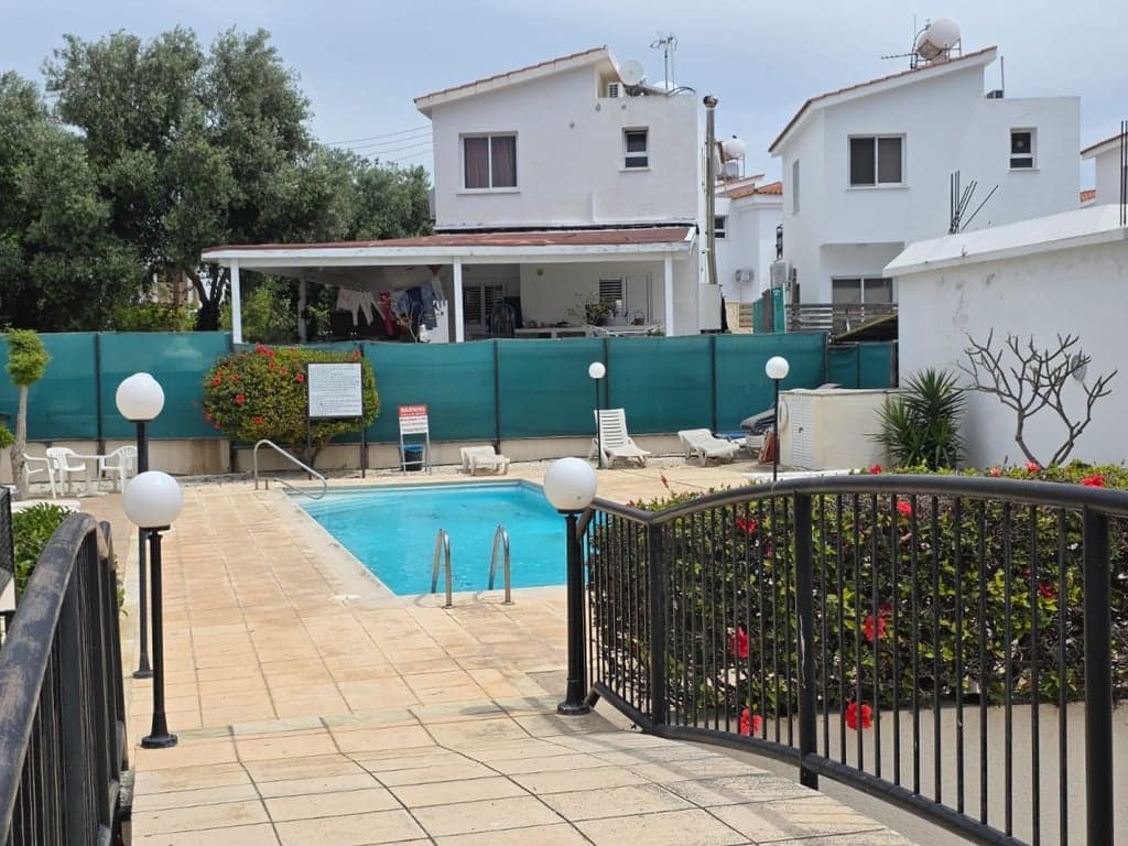 EXCLUSIVE 2 Bedroom Apartment For Sale In Tomb Of The Kings
